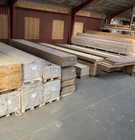 30-60 mm massive træbordplader, fra kr. 1.200,-